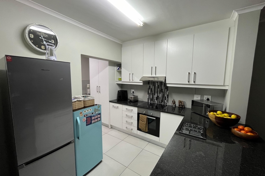 3 Bedroom Property for Sale in Burgundy Estate Western Cape